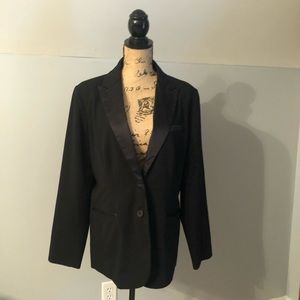 EUC!  Black Lauren Conrad women’s tuxedo blazer